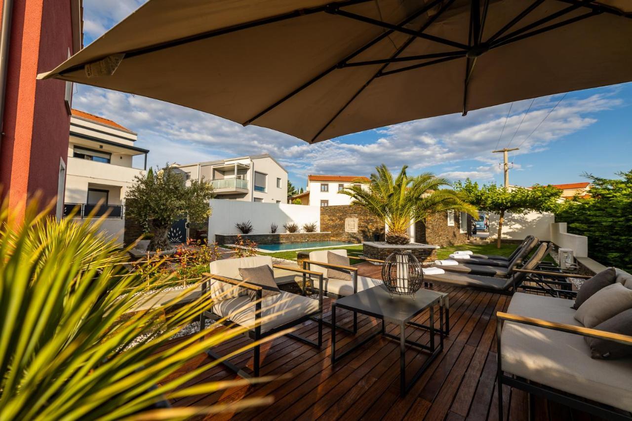 Villa Sunset Pool & Spa Apartments Zgornje Skofije Exterior photo